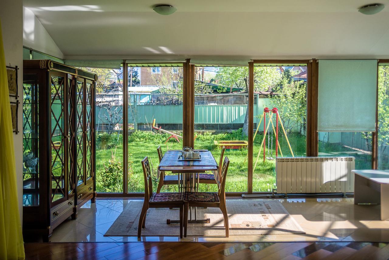"European" Backpackers Hostel In Алматы Экстерьер фото